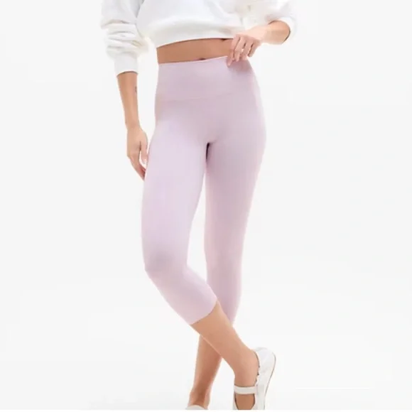🏷️NWT Athleta Transcend Capri Legging High Rise Lilac Sky Purple Size Medium $79